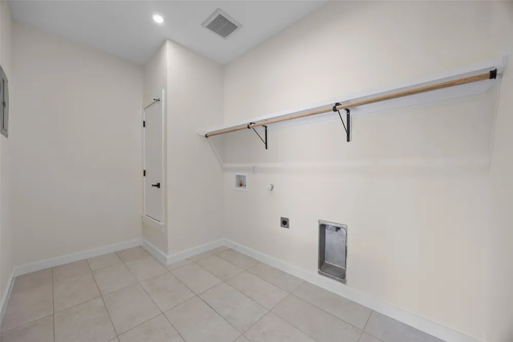 705 Campbell Street Lockhart, TX 78644