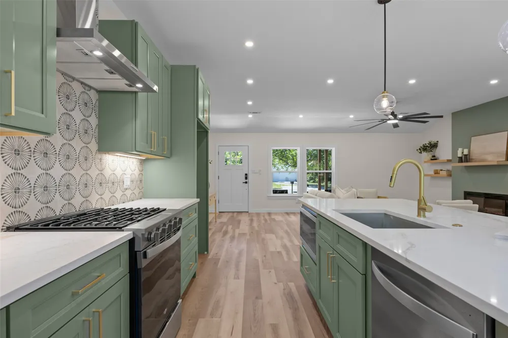 705 Campbell Street Lockhart, TX 78644
