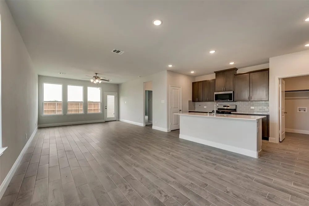 1601 Cloud Cover View Weston, TX 75009