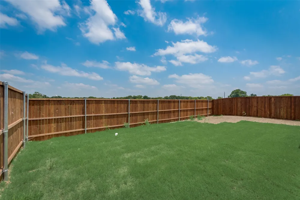 1601 Cloud Cover View Weston, TX 75009