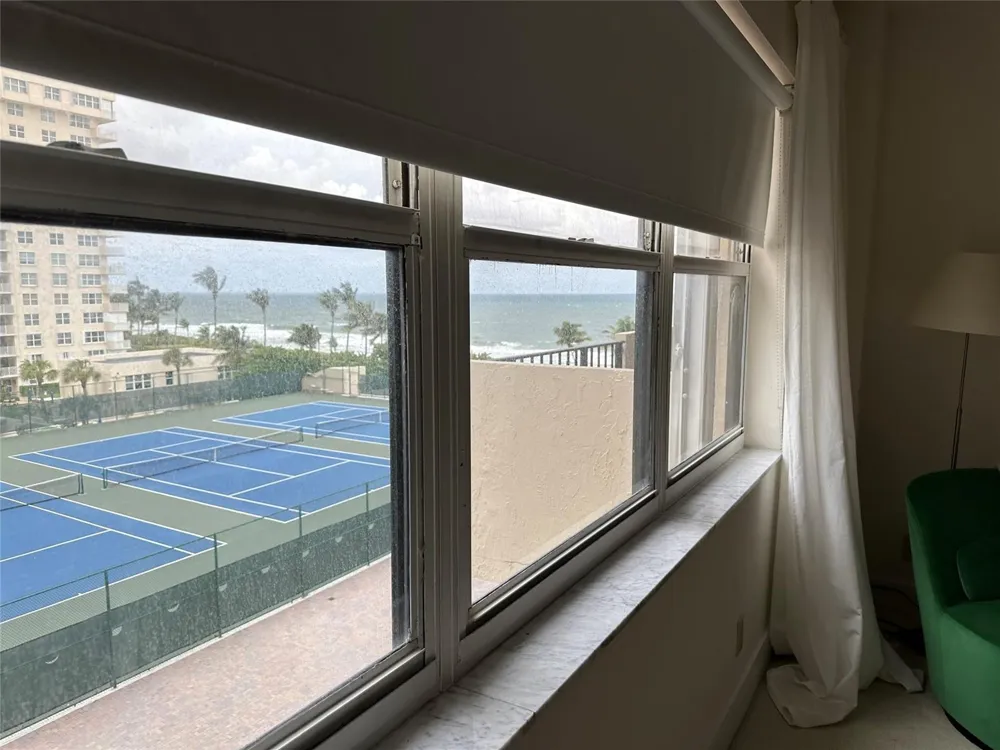 5100 OCEAN BOULEVARD #608 Lauderdale By The Sea, FL 33308