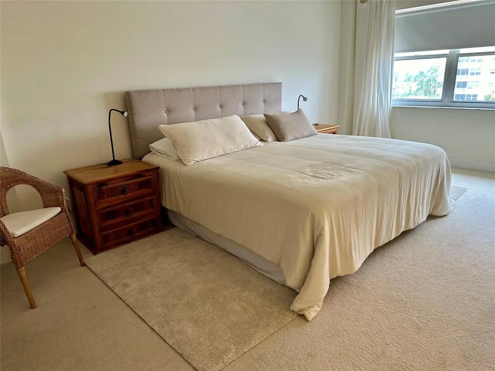 5100 OCEAN BOULEVARD #608 Lauderdale By The Sea, FL 33308