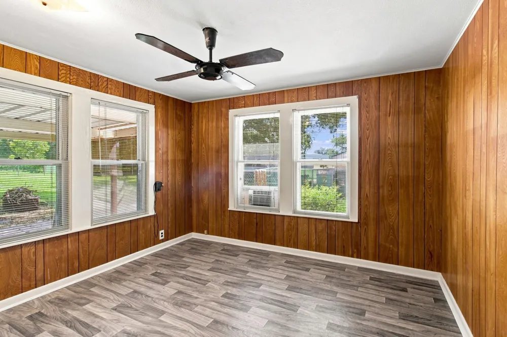 817 Masonic Oak Drive Brazoria, TX 77422