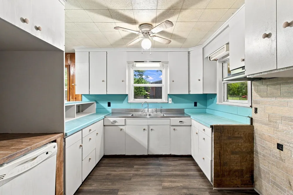 817 Masonic Oak Drive Brazoria, TX 77422