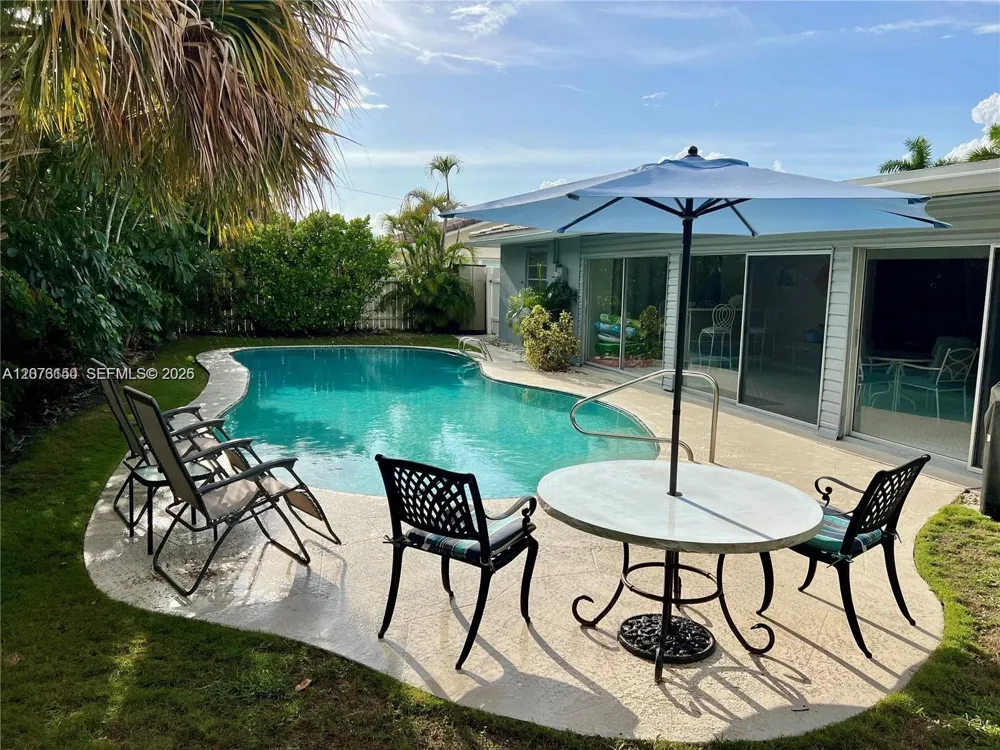 1241 Manor Dr Singer Island, FL 33404