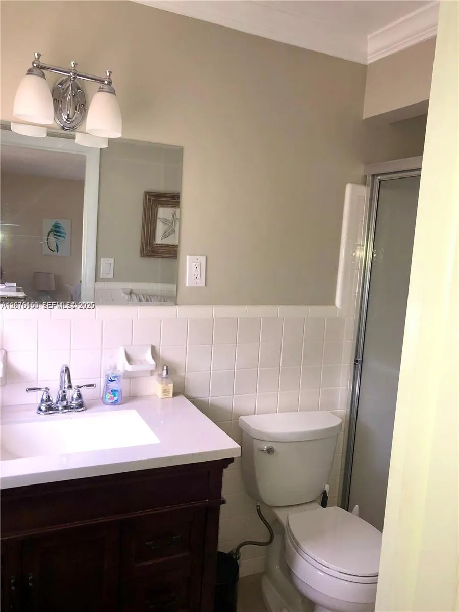 1241 Manor Dr Singer Island, FL 33404