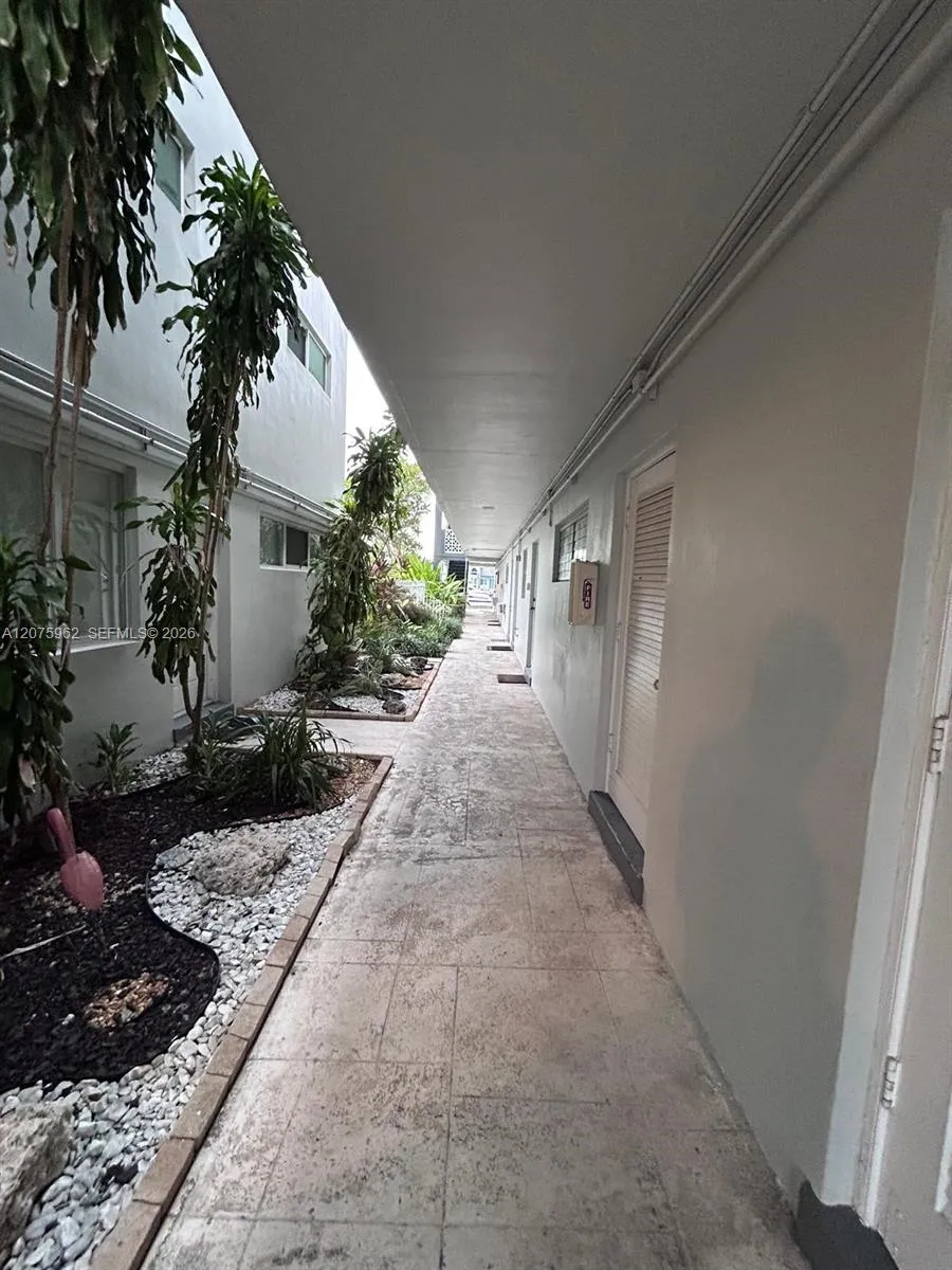 13105 Ixora Ct #112 North Miami, FL 33181