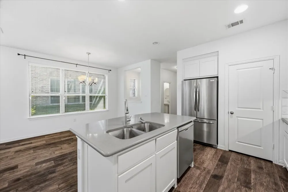 4246 Cascade Sky Drive Arlington, TX 76005