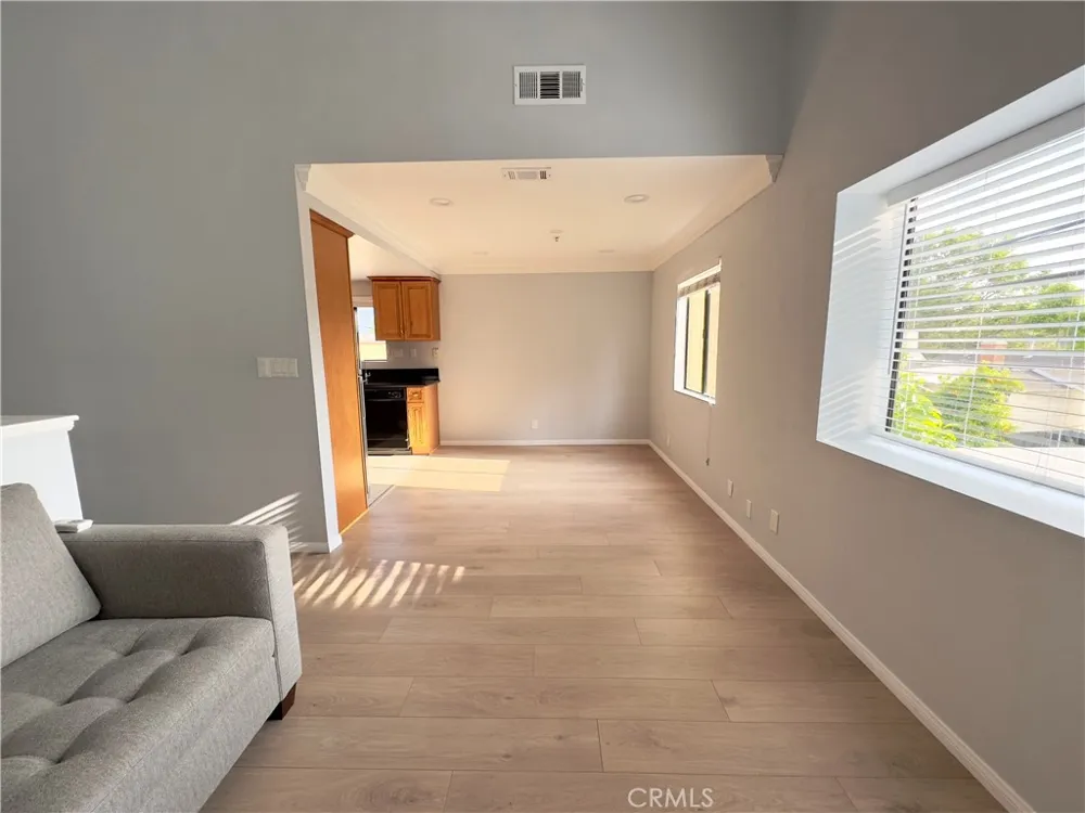375 S Sierra Madre Boulevard #A Pasadena, CA 91107