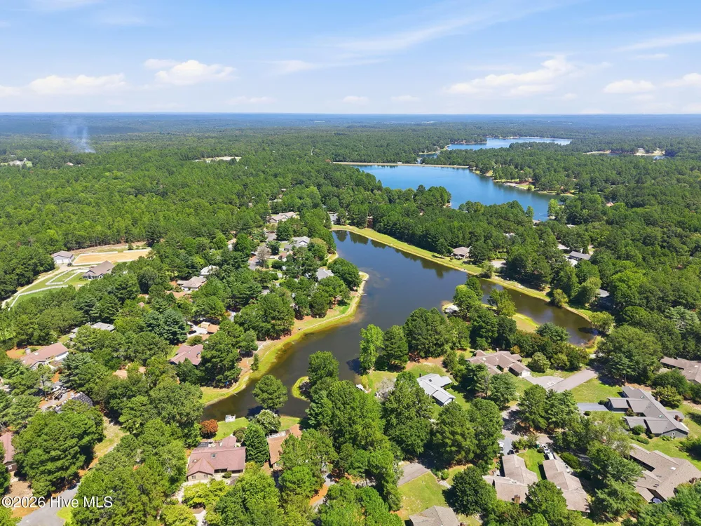104 Fox Run Court West End, NC 27376