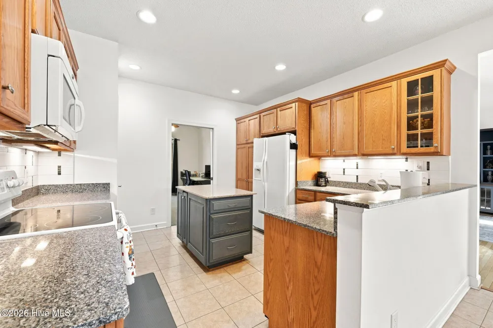 104 Fox Run Court West End, NC 27376