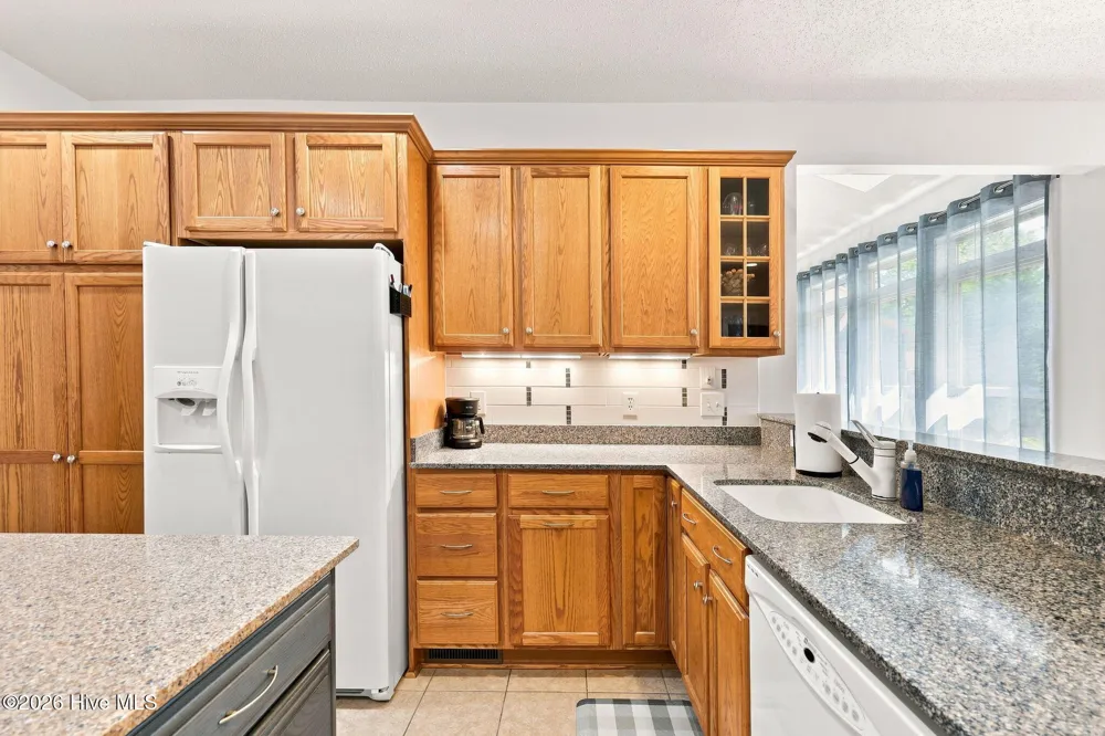 104 Fox Run Court West End, NC 27376