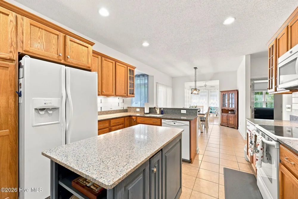 104 Fox Run Court West End, NC 27376