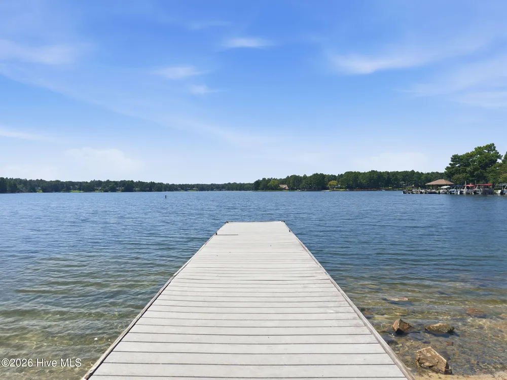 104 Fox Run Court West End, NC 27376