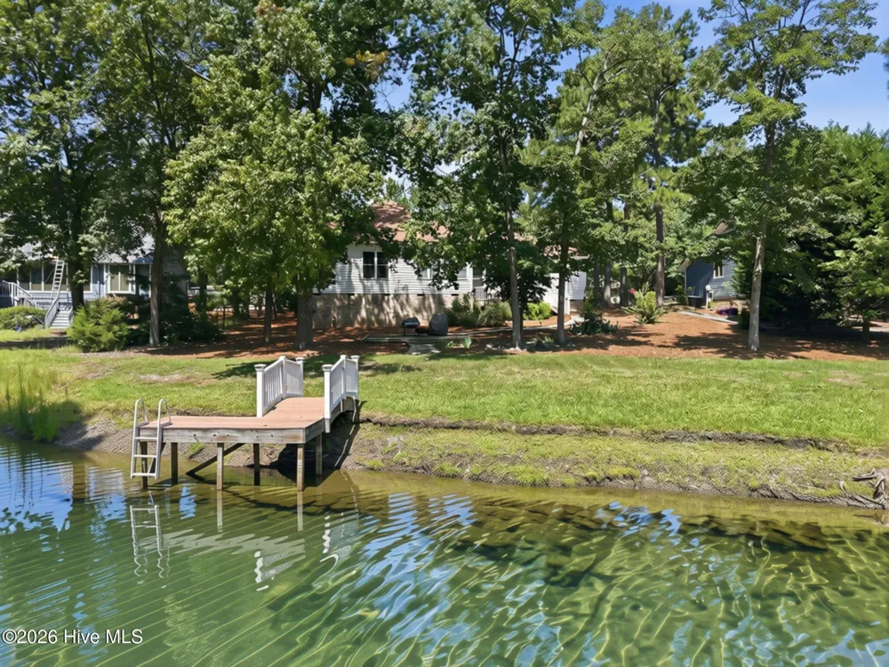 104 Fox Run Court West End, NC 27376