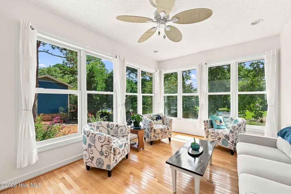 104 Fox Run Court West End, NC 27376