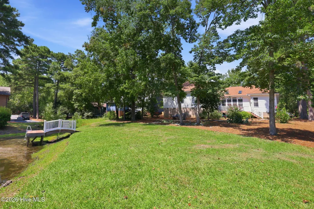 104 Fox Run Court West End, NC 27376