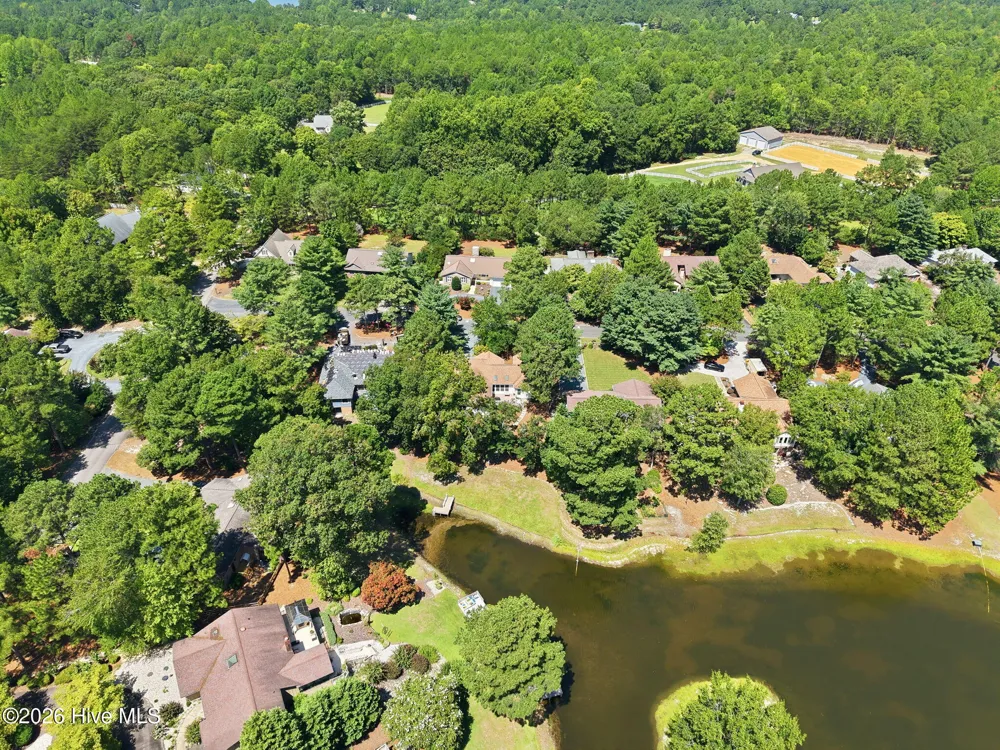 104 Fox Run Court West End, NC 27376