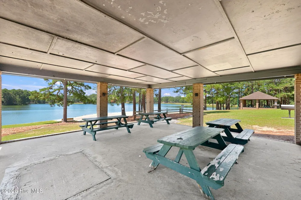 104 Fox Run Court West End, NC 27376