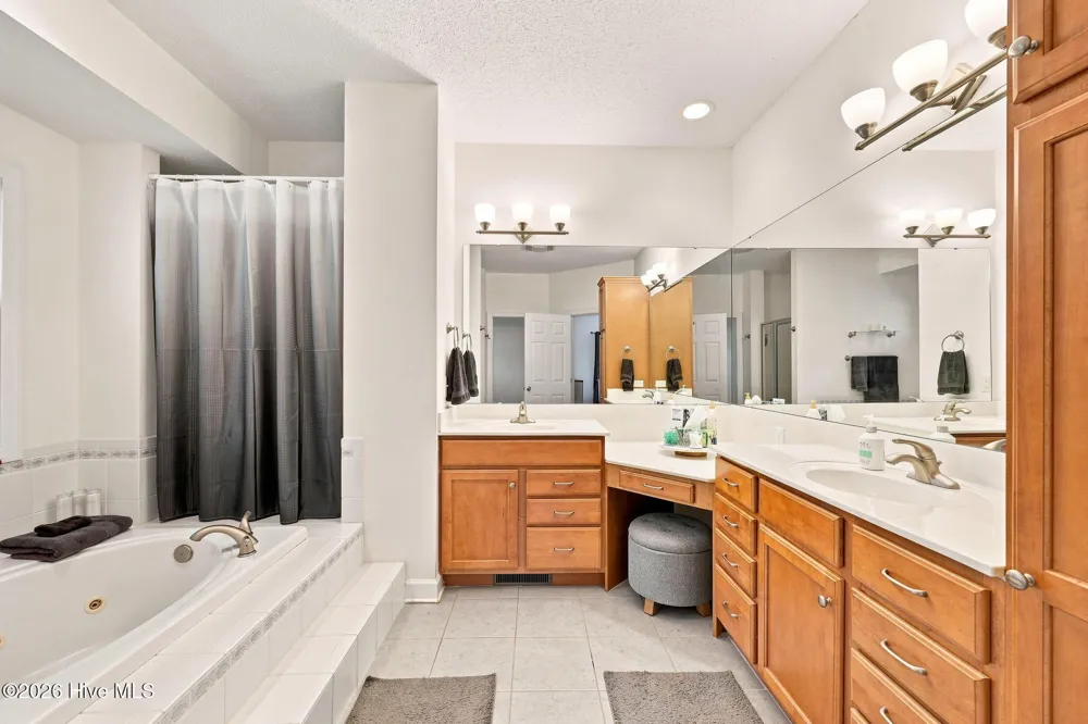 104 Fox Run Court West End, NC 27376