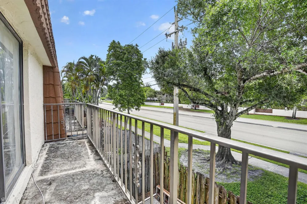 11556 NW 1ST STREET Plantation, FL 33325