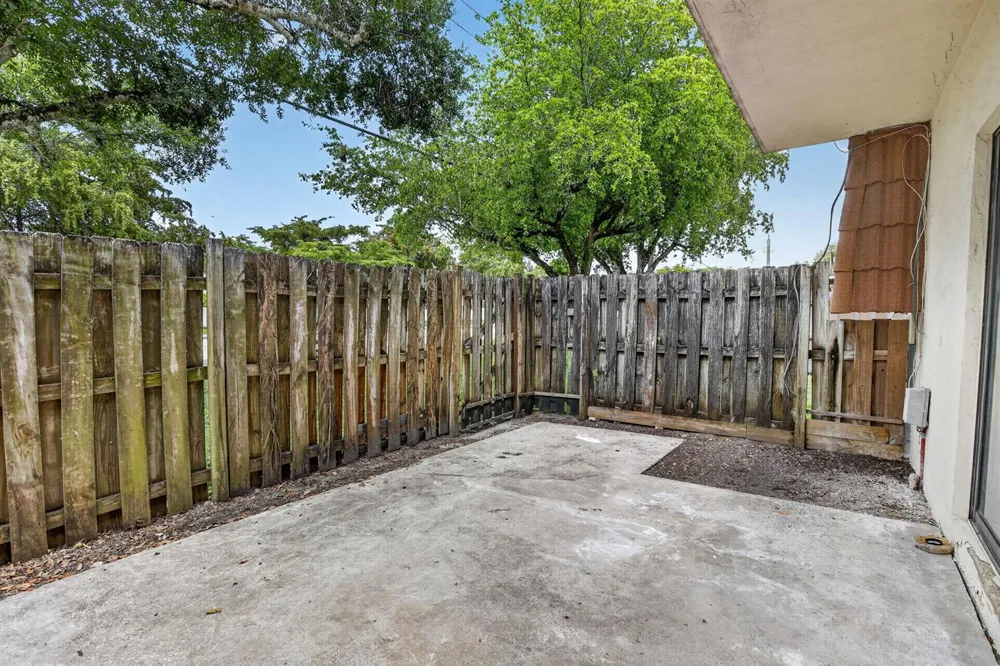 11556 NW 1ST STREET Plantation, FL 33325