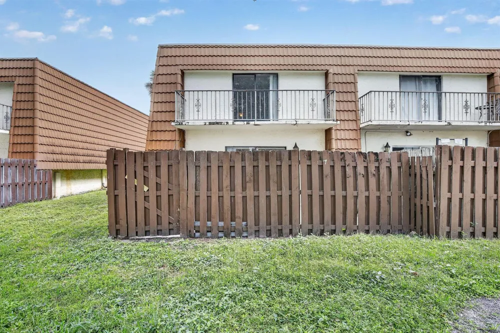 11556 NW 1ST STREET Plantation, FL 33325