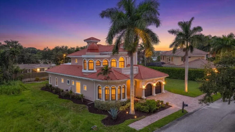 1650 ASSISI DRIVE #16 Sarasota, FL 34231