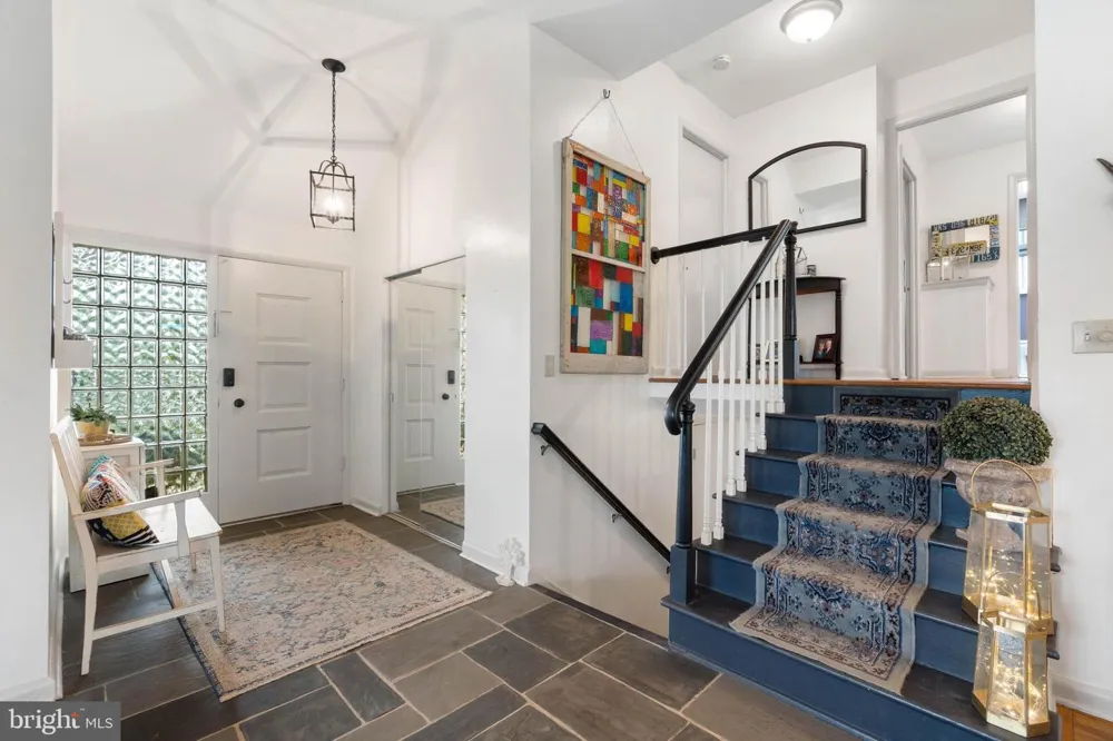 1011 MT PLEASANT WAY Cherry Hill, NJ 08034