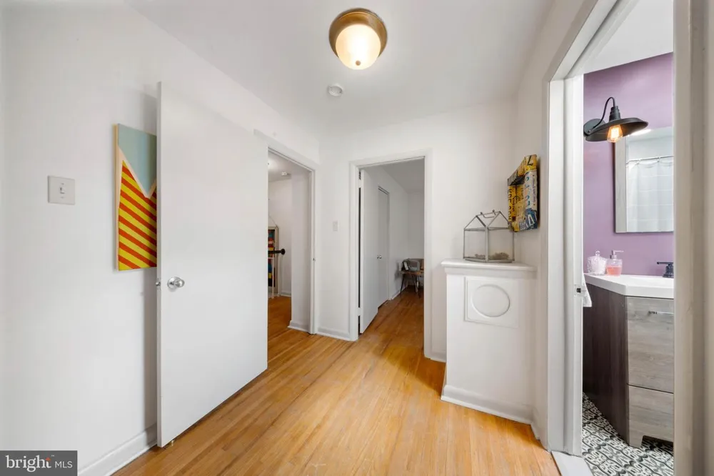 1011 MT PLEASANT WAY Cherry Hill, NJ 08034