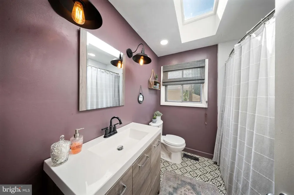 1011 MT PLEASANT WAY Cherry Hill, NJ 08034