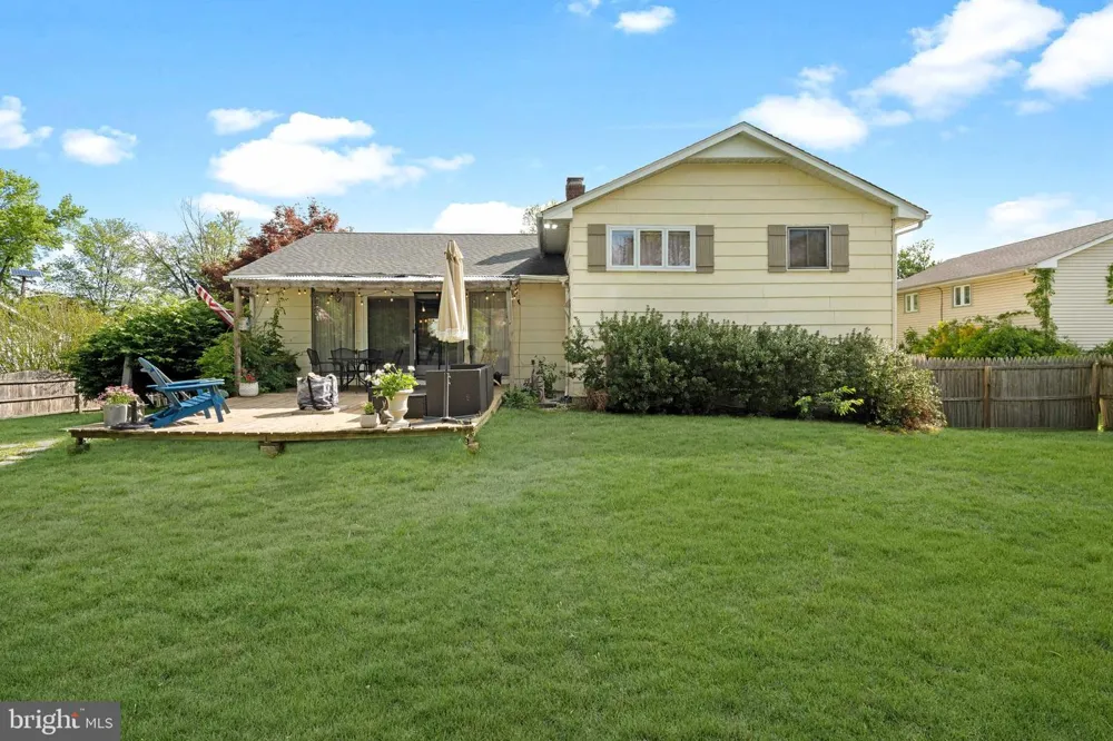 1011 MT PLEASANT WAY Cherry Hill, NJ 08034