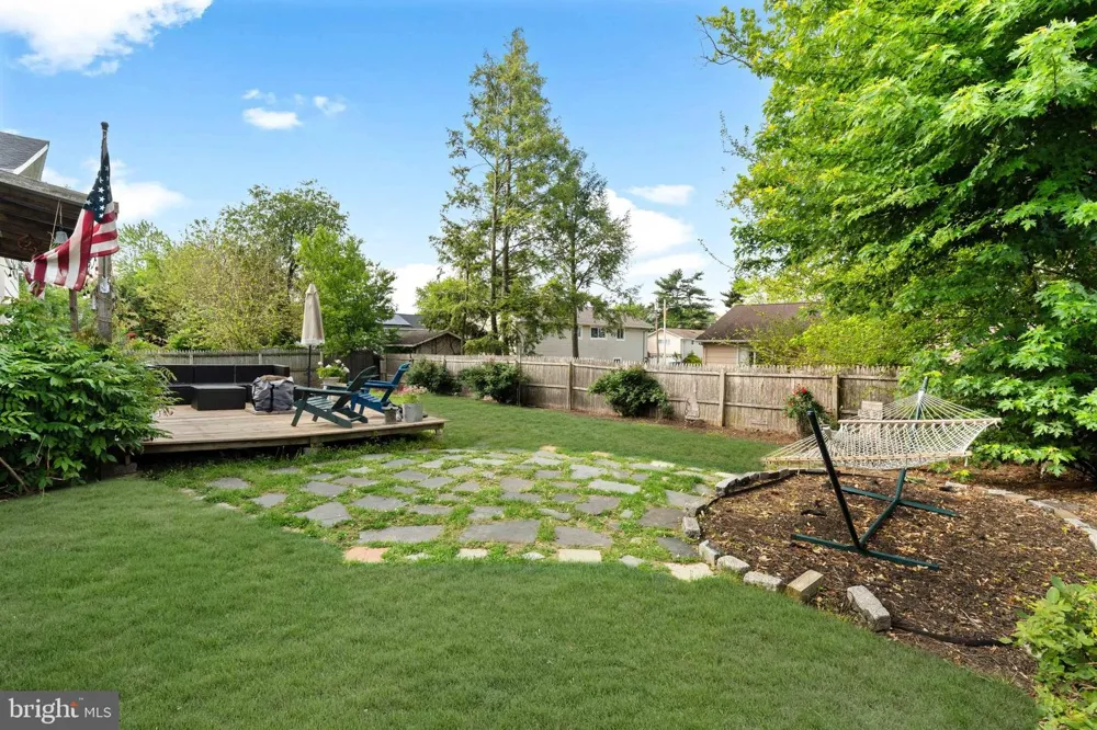 1011 MT PLEASANT WAY Cherry Hill, NJ 08034