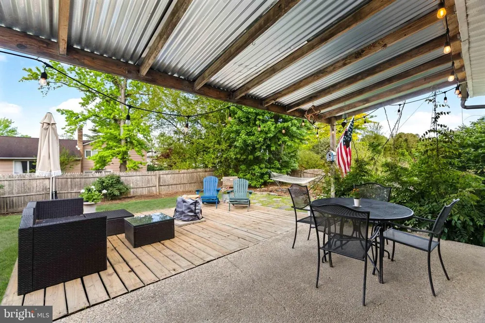 1011 MT PLEASANT WAY Cherry Hill, NJ 08034