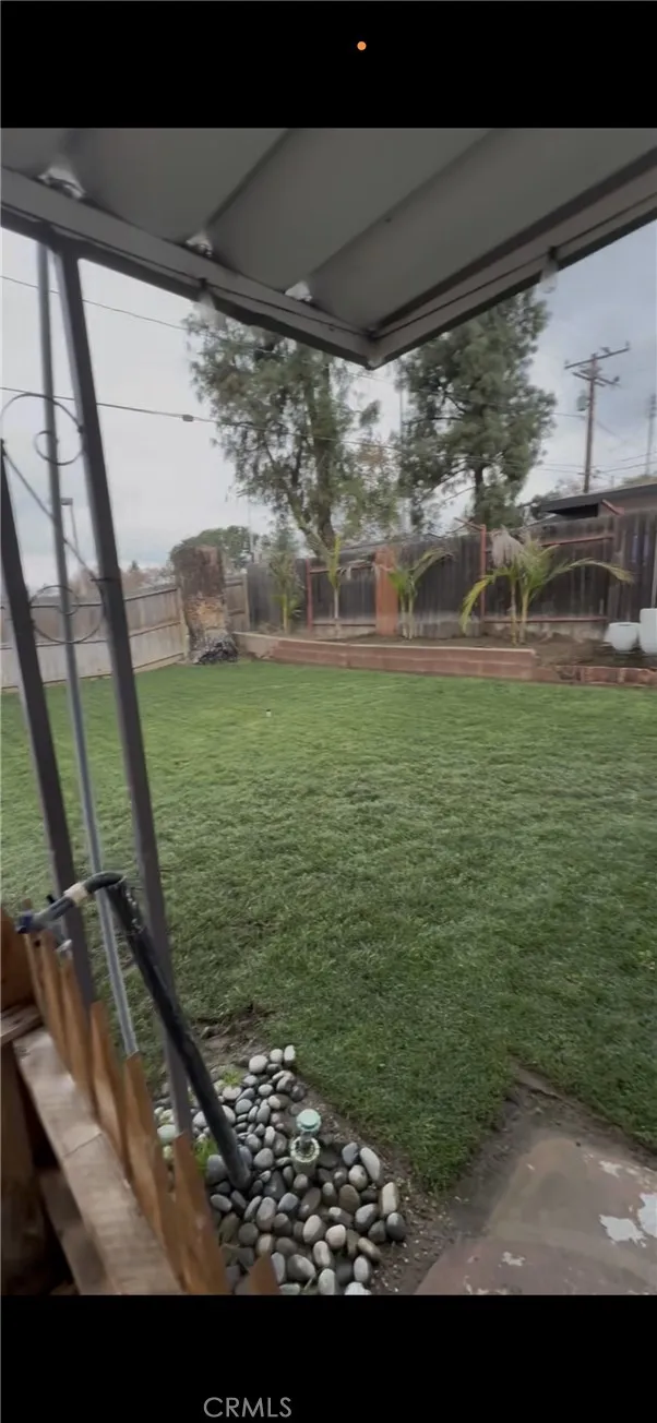 1504 Eucalyptus Highland, CA 92346