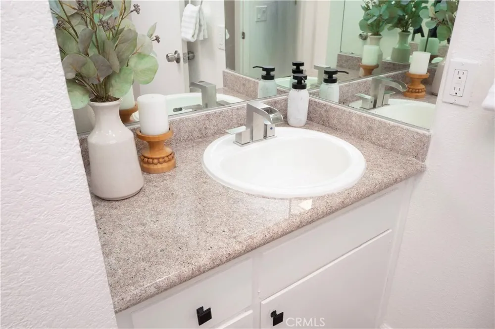2350 Shadow Hill Drive Riverside, CA 92506