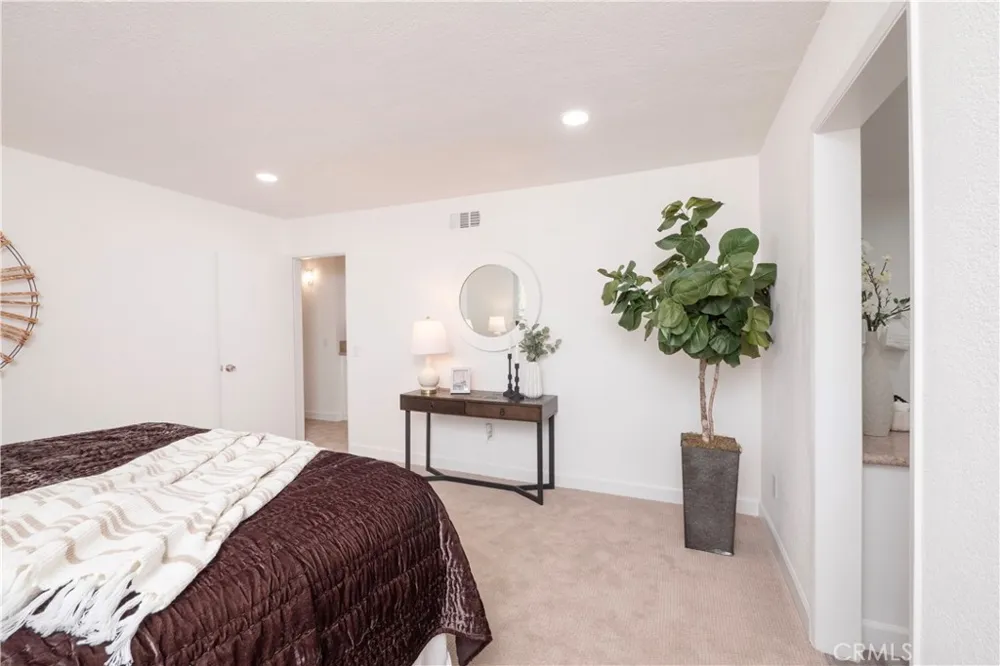 2350 Shadow Hill Drive Riverside, CA 92506