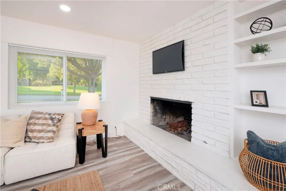 2350 Shadow Hill Drive Riverside, CA 92506