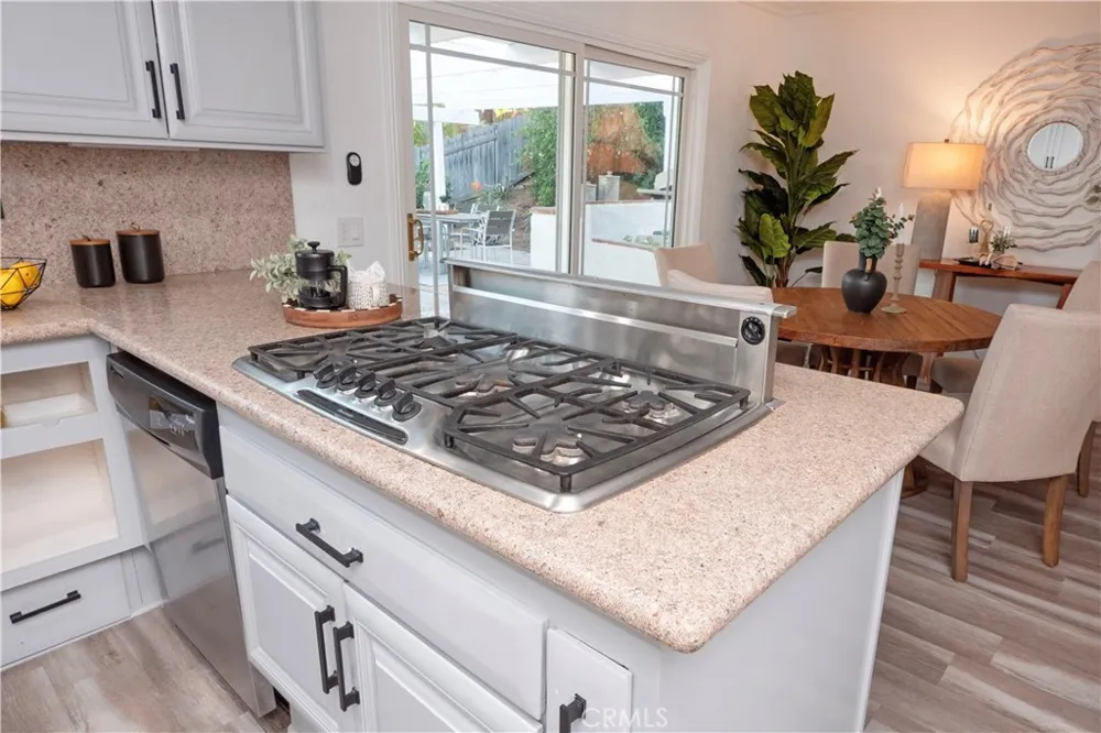 2350 Shadow Hill Drive Riverside, CA 92506