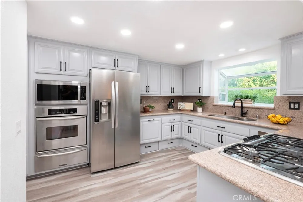 2350 Shadow Hill Drive Riverside, CA 92506