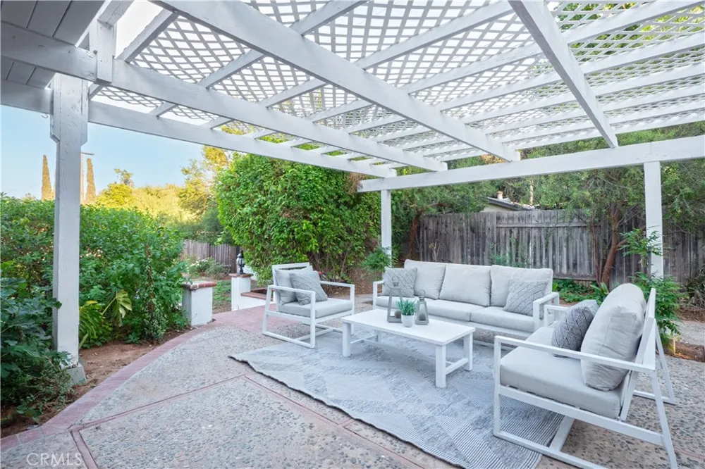 2350 Shadow Hill Drive Riverside, CA 92506