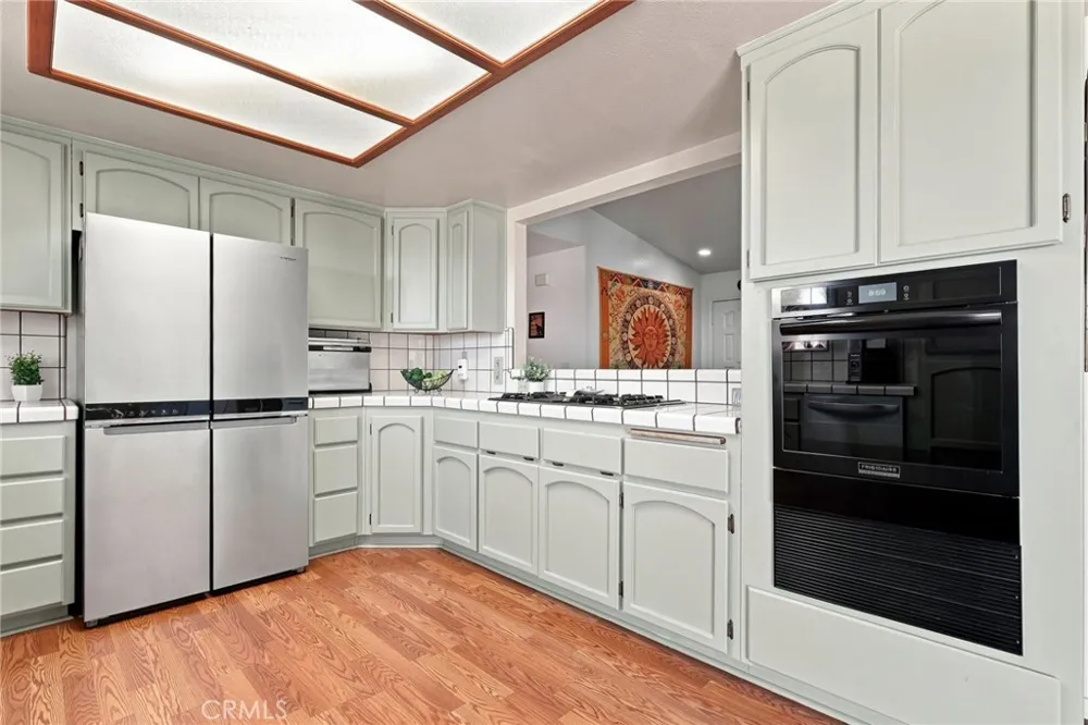 11575 El Esteban Phelan, CA 92371