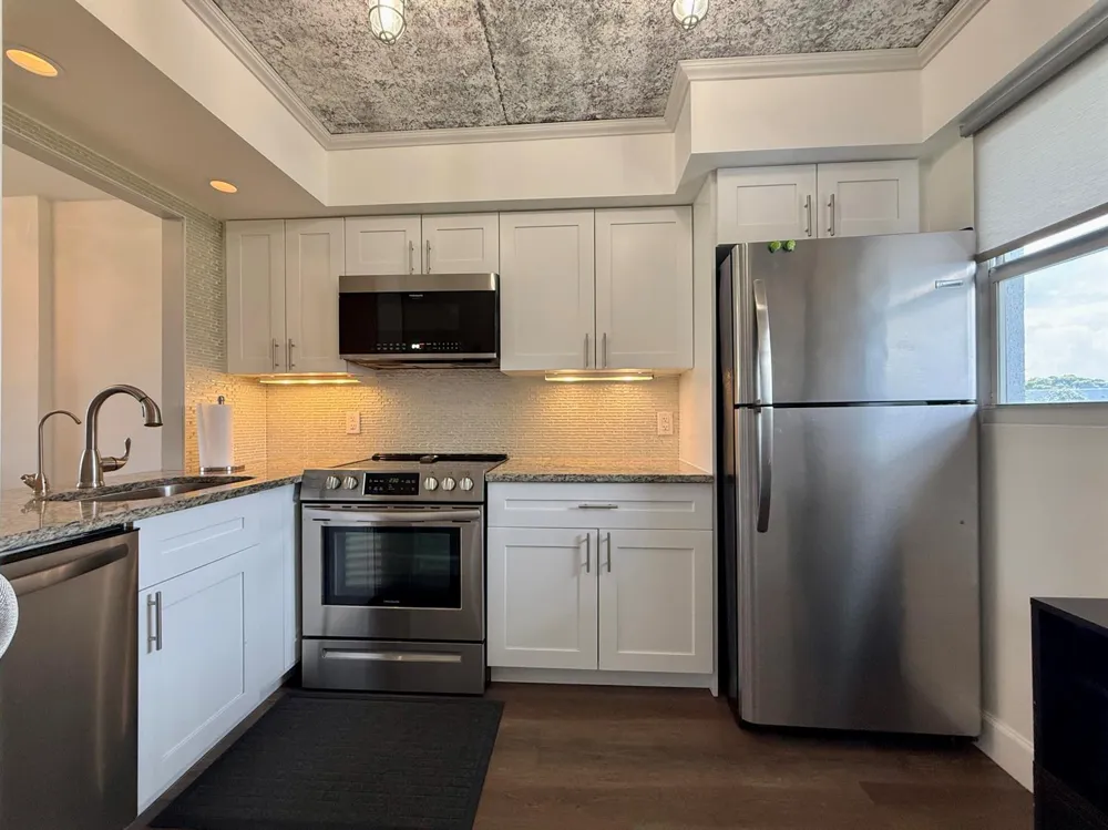 102 Royal Pk Drive #4C Oakland Park, FL 33309