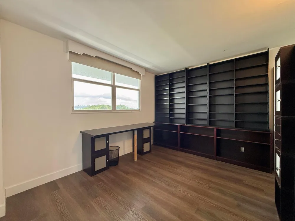 102 Royal Pk Drive #4C Oakland Park, FL 33309