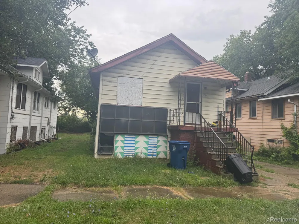 730 Barrie Avenue Flint City, MI 48507