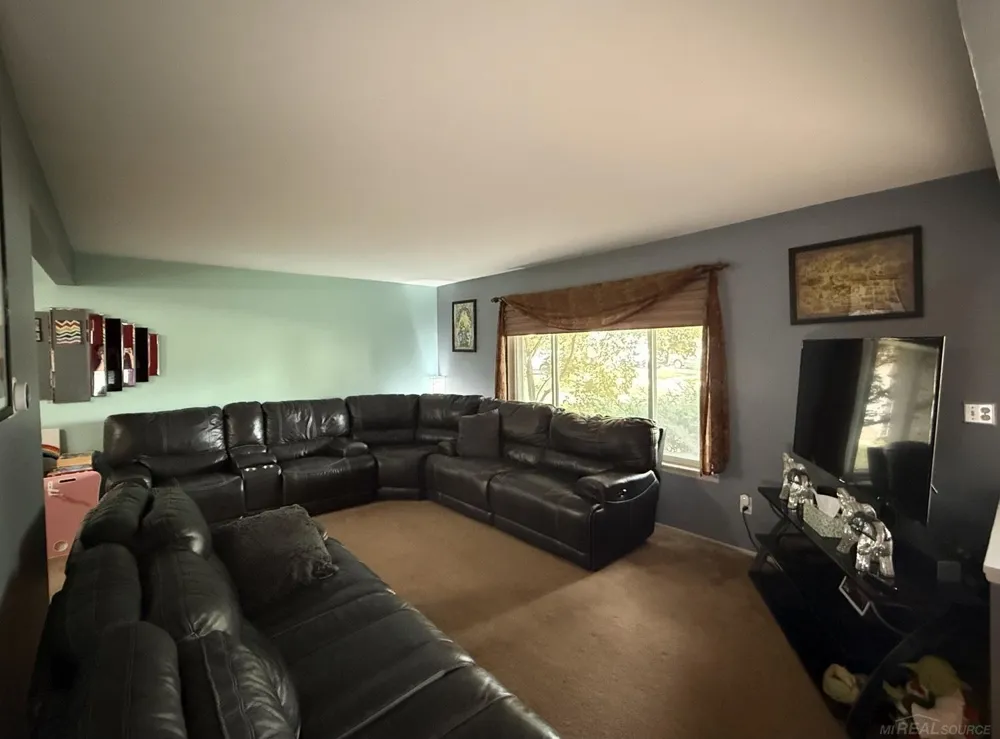 35356 Monza Ct Street Sterling Heights City, MI 48312