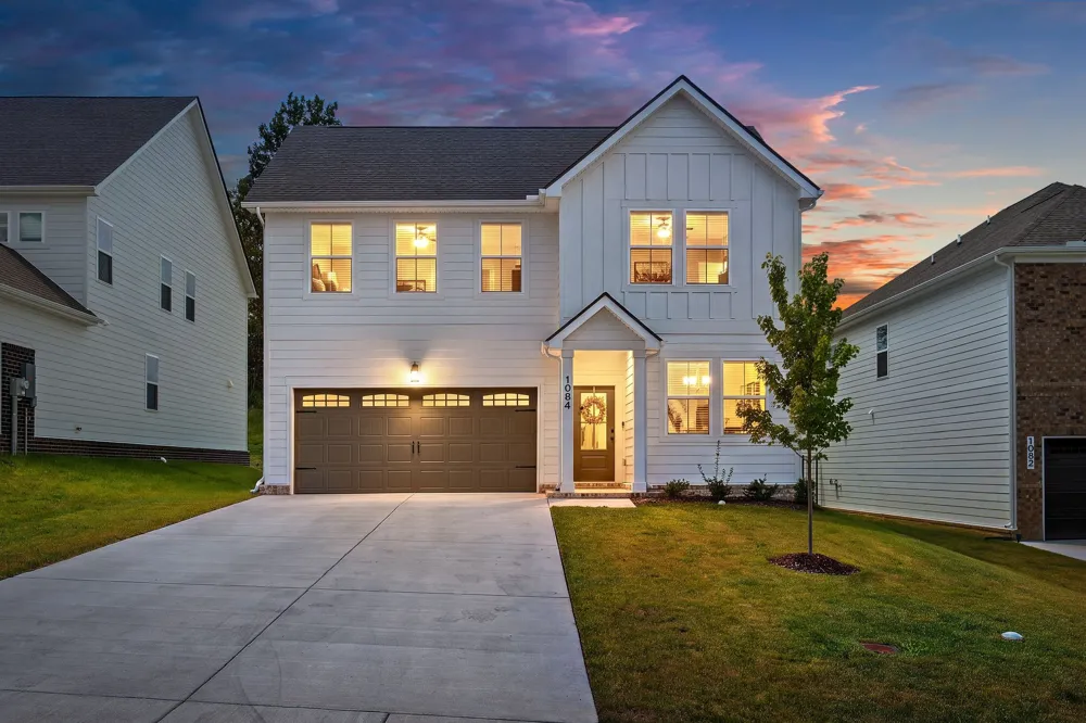 1084 Large Poppy Dr La Vergne, TN 37086