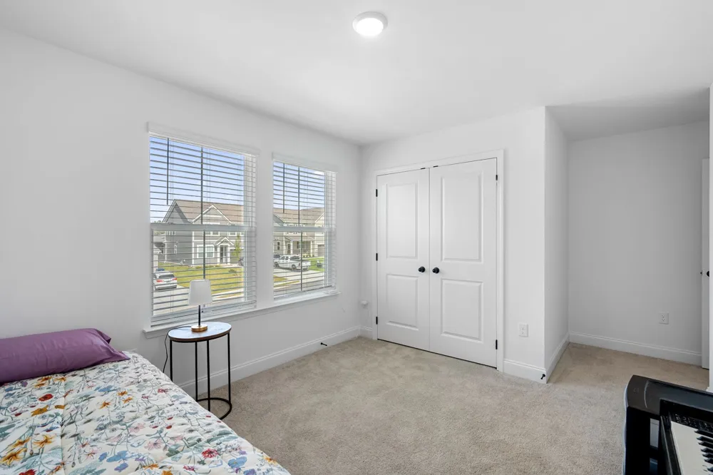 1084 Large Poppy Dr La Vergne, TN 37086
