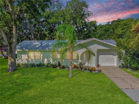 5464 RIVERSIDE DRIVE