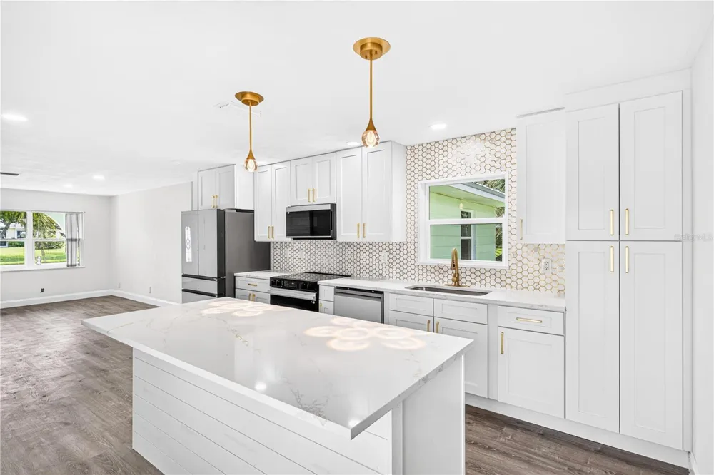 5464 RIVERSIDE DRIVE Port Orange, FL 32127